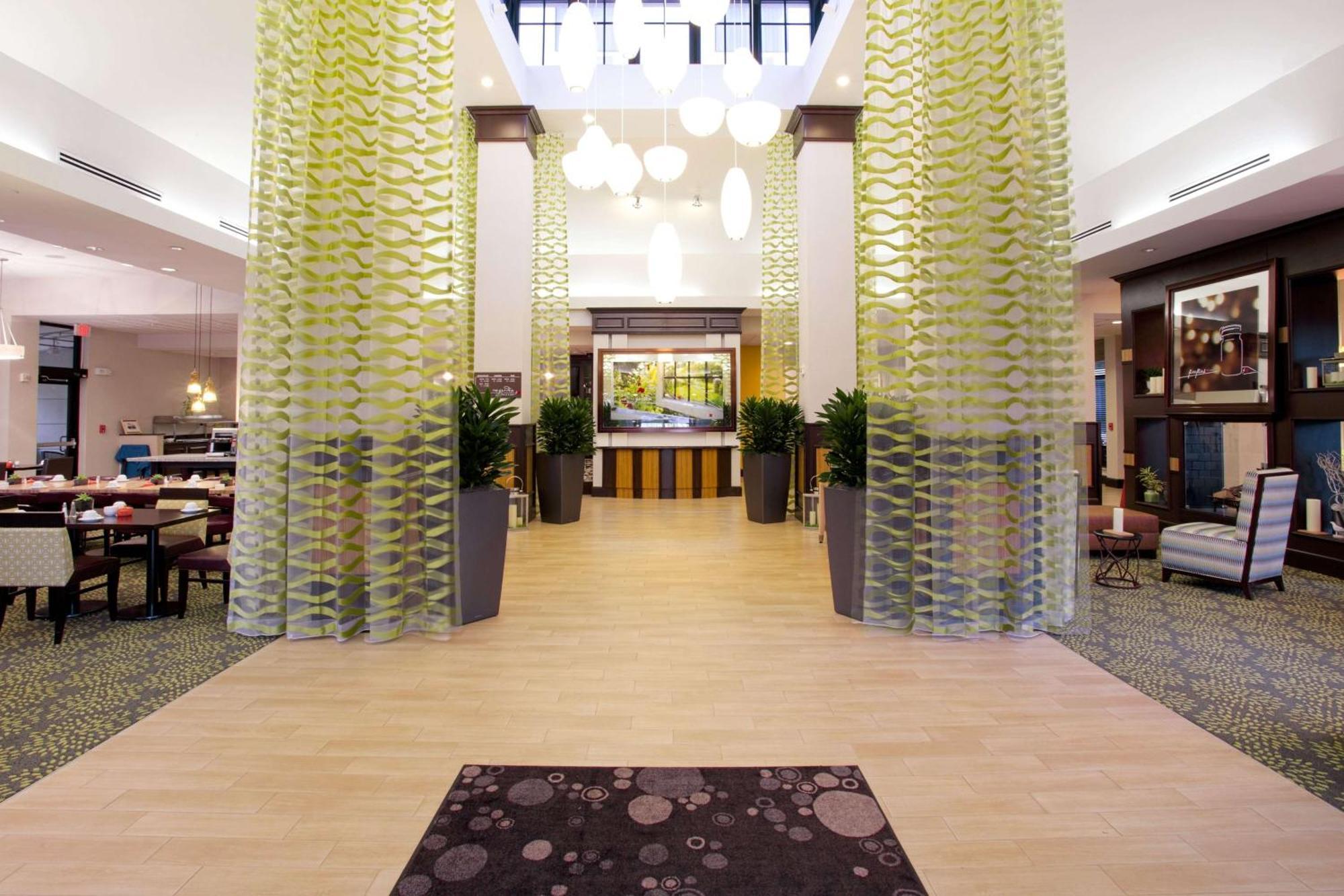 Hilton Garden Inn West Palm Beach Airport Экстерьер фото