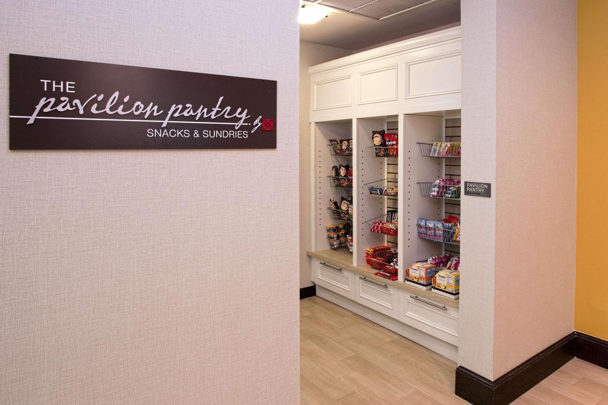 Hilton Garden Inn West Palm Beach Airport Экстерьер фото